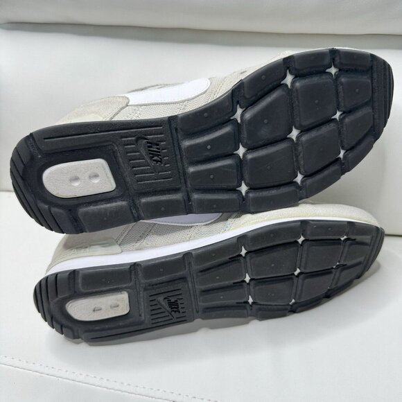 Nike Venture Runner Beige Sneakers Lace Low Top Trainer Shoes CK2948-002 Size 10 - Picture 15 of 16